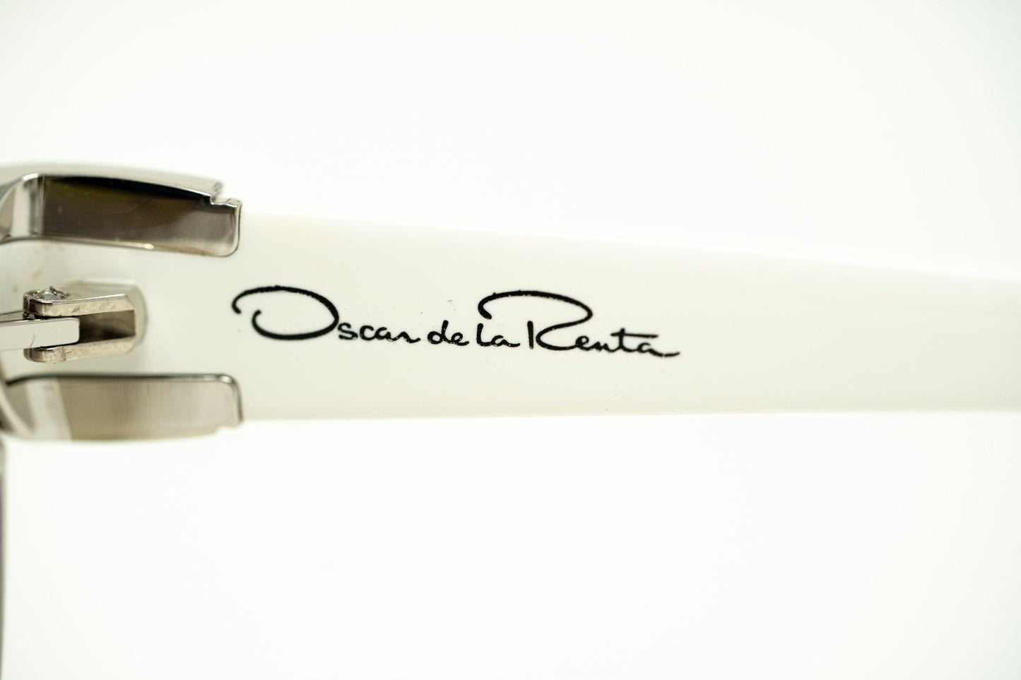 Oscar De La Renta Sunglasses Oversized Silver White and Grey