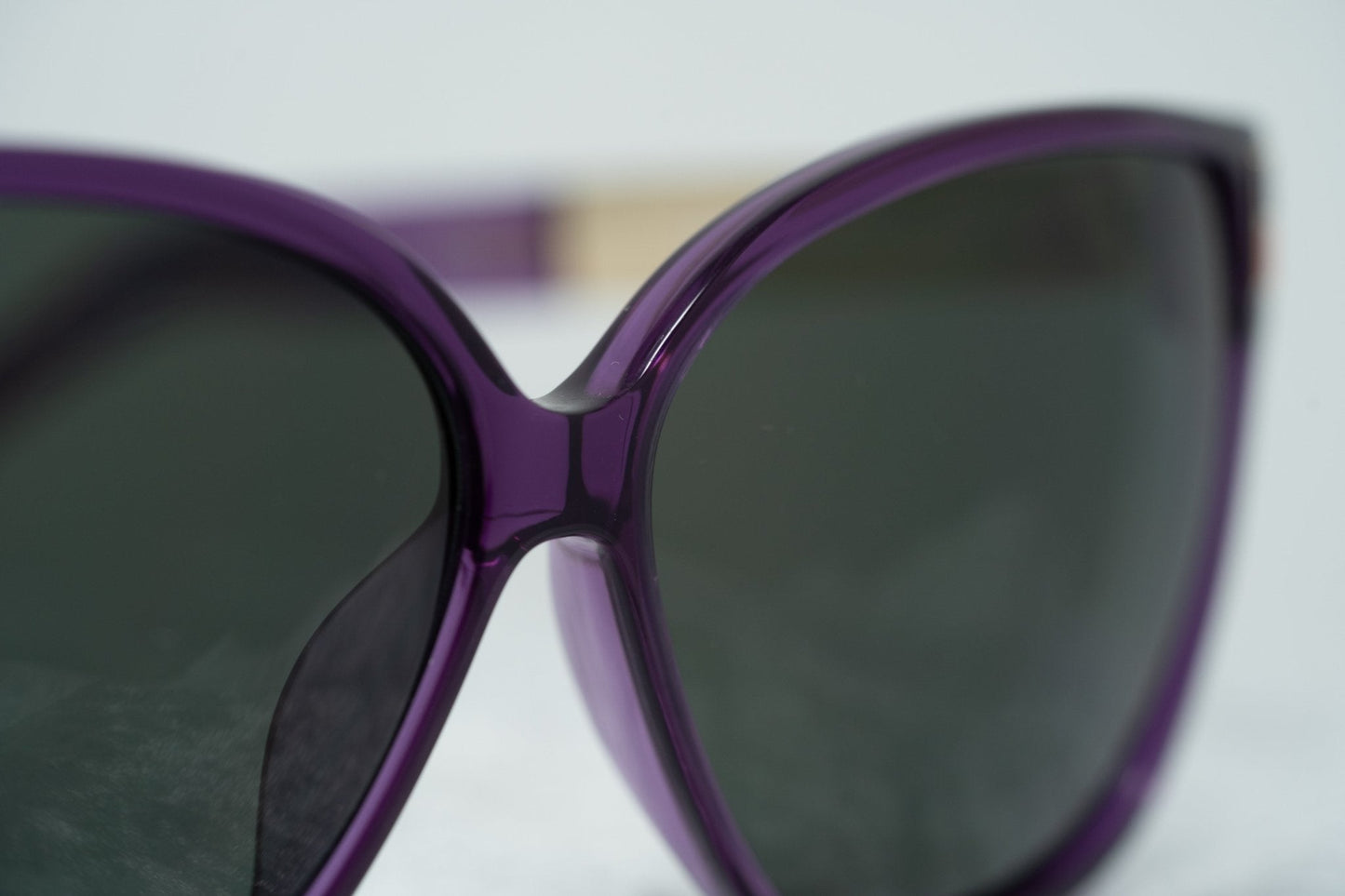 Oscar De La Renta Sunglasses Oversized Purple and Green