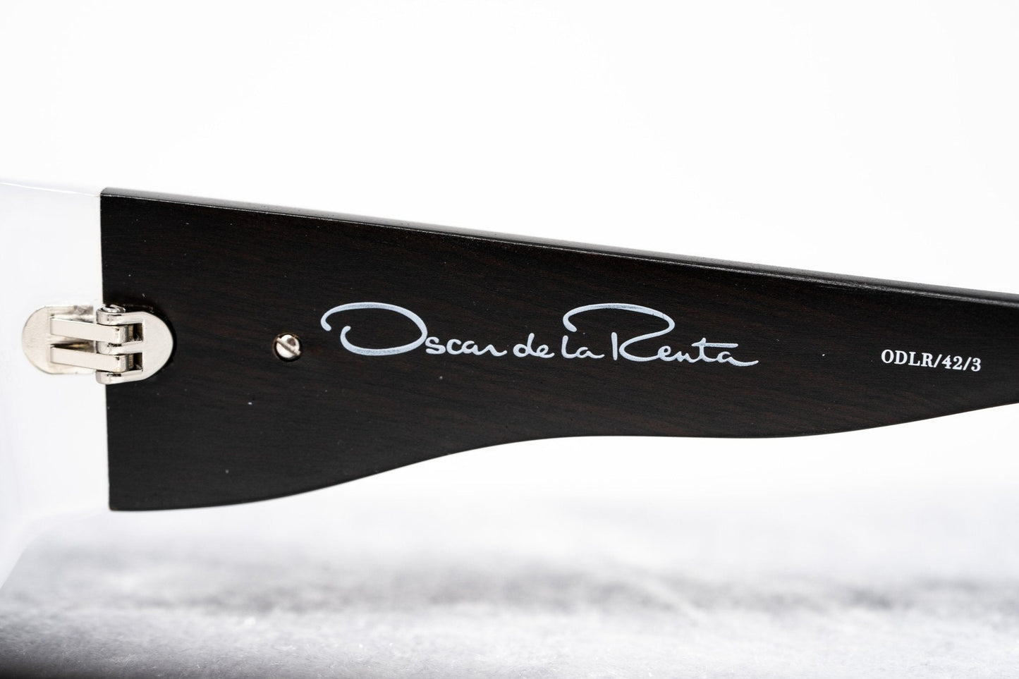 Oscar De La Renta Eyeglasses D-Frame Ivory and Clear