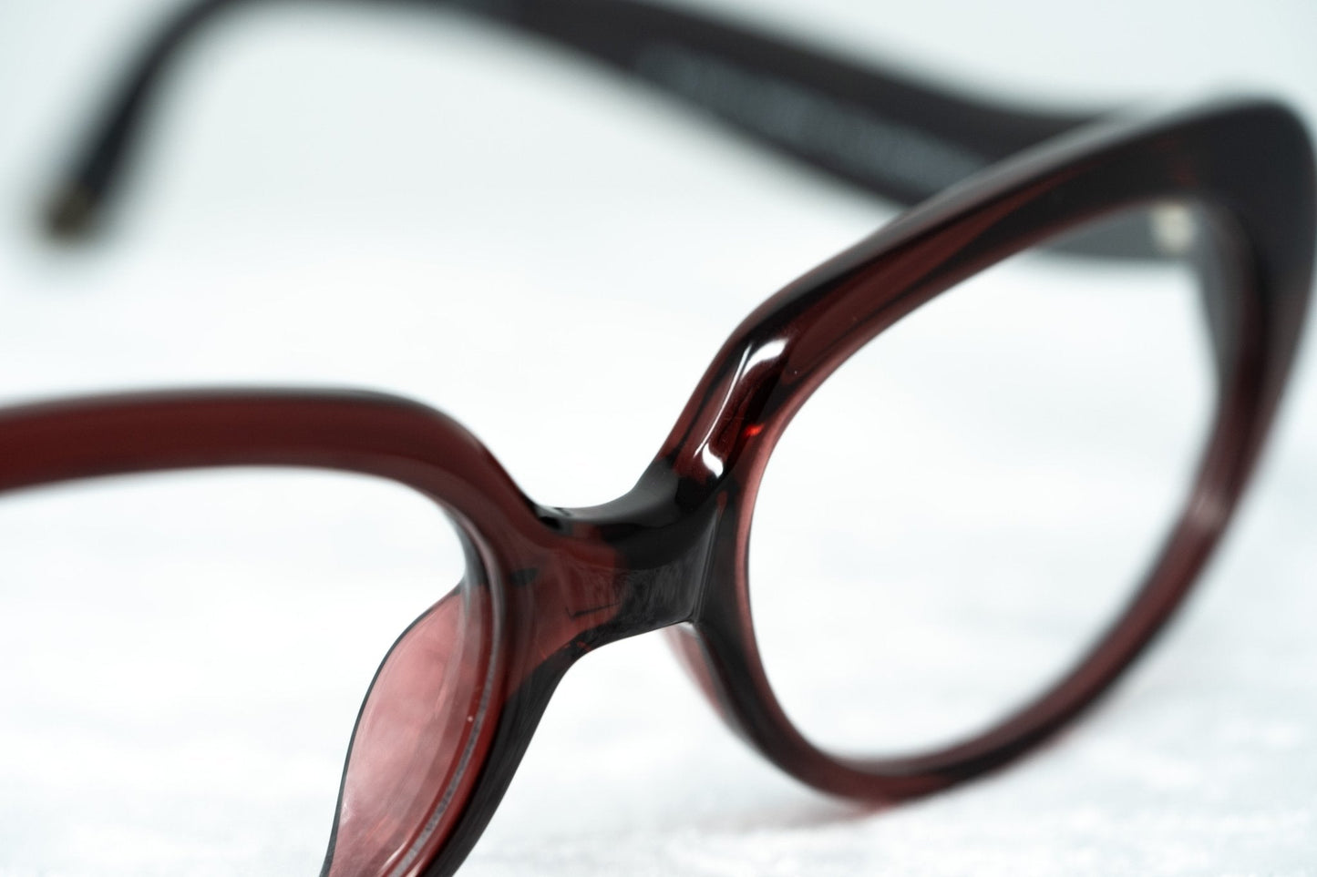 Oscar De La Renta Eyeglasses Oval Sandalwood Ruby and Clear