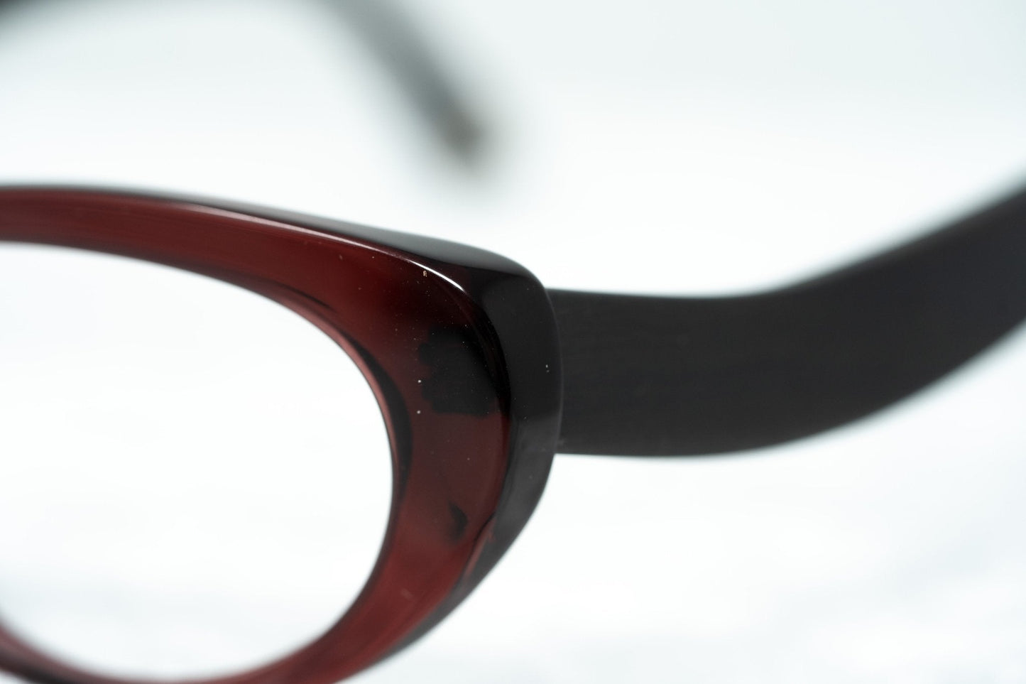 Oscar De La Renta Eyeglasses Oval Sandalwood Ruby and Clear