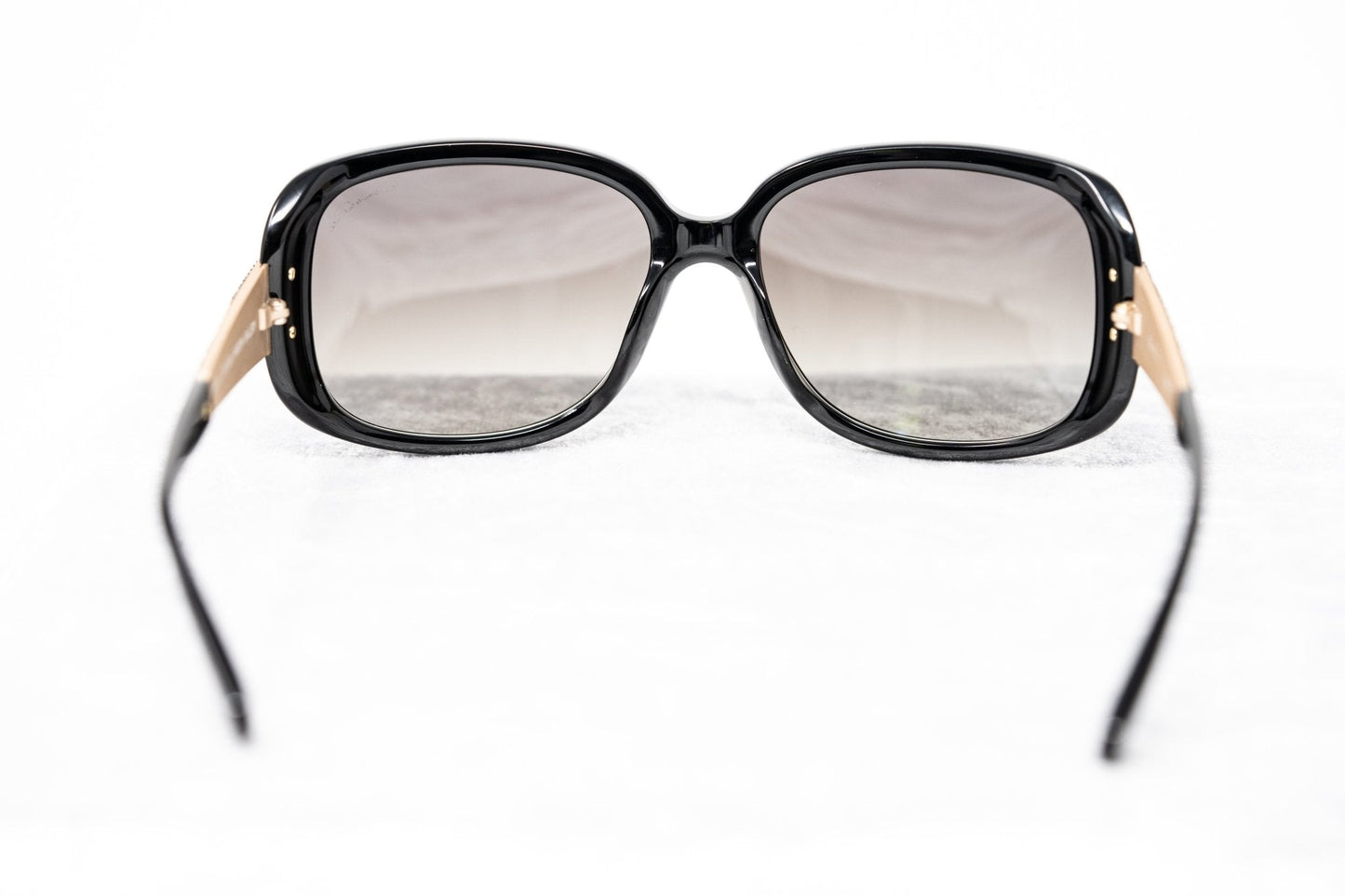 Oscar De La Renta Sunglasses Oversized Black and Grey Graduated