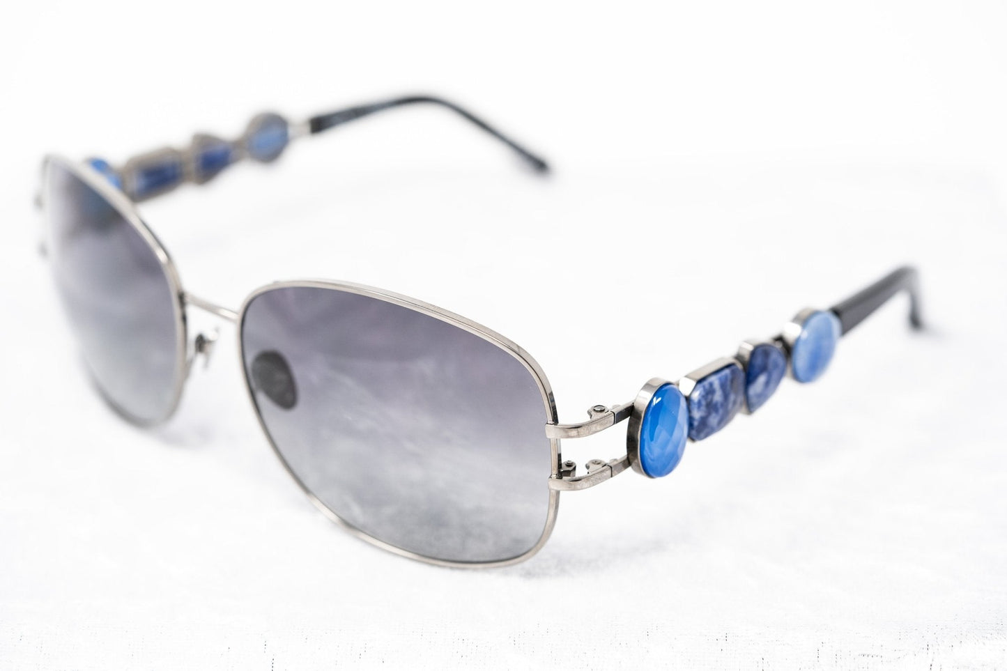 Oscar De La Renta Sunglasses Oval Gun Metal and Grey