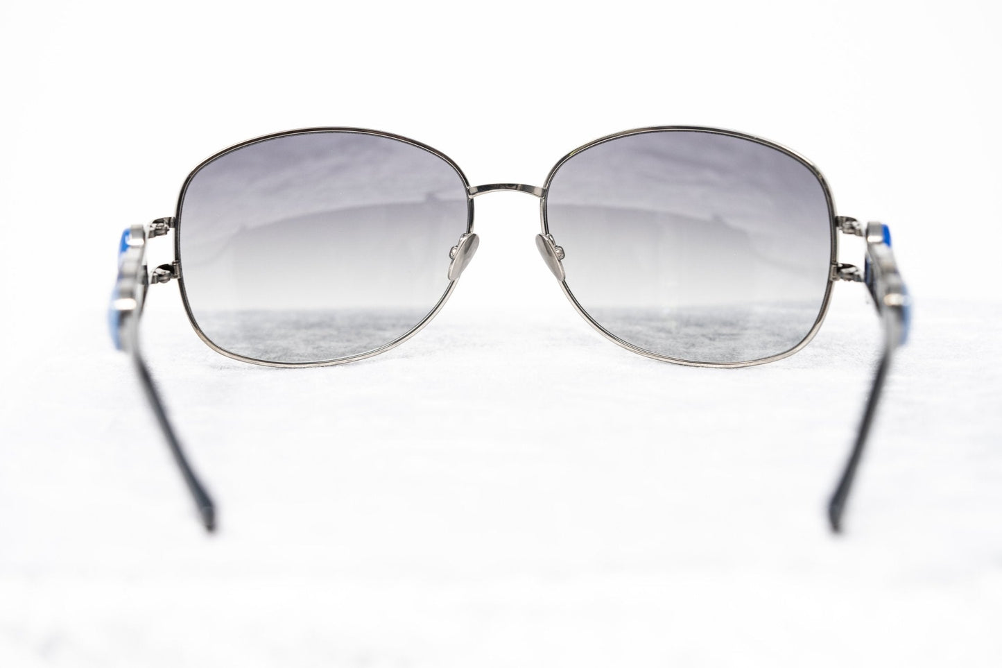 Oscar De La Renta Sunglasses Oval Gun Metal and Grey