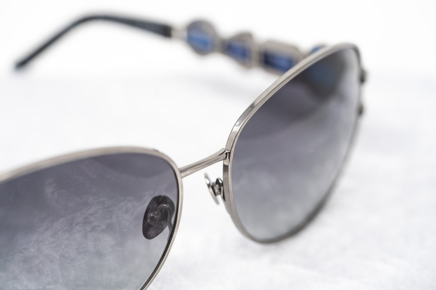 Oscar De La Renta Sunglasses Oval Gun Metal and Grey