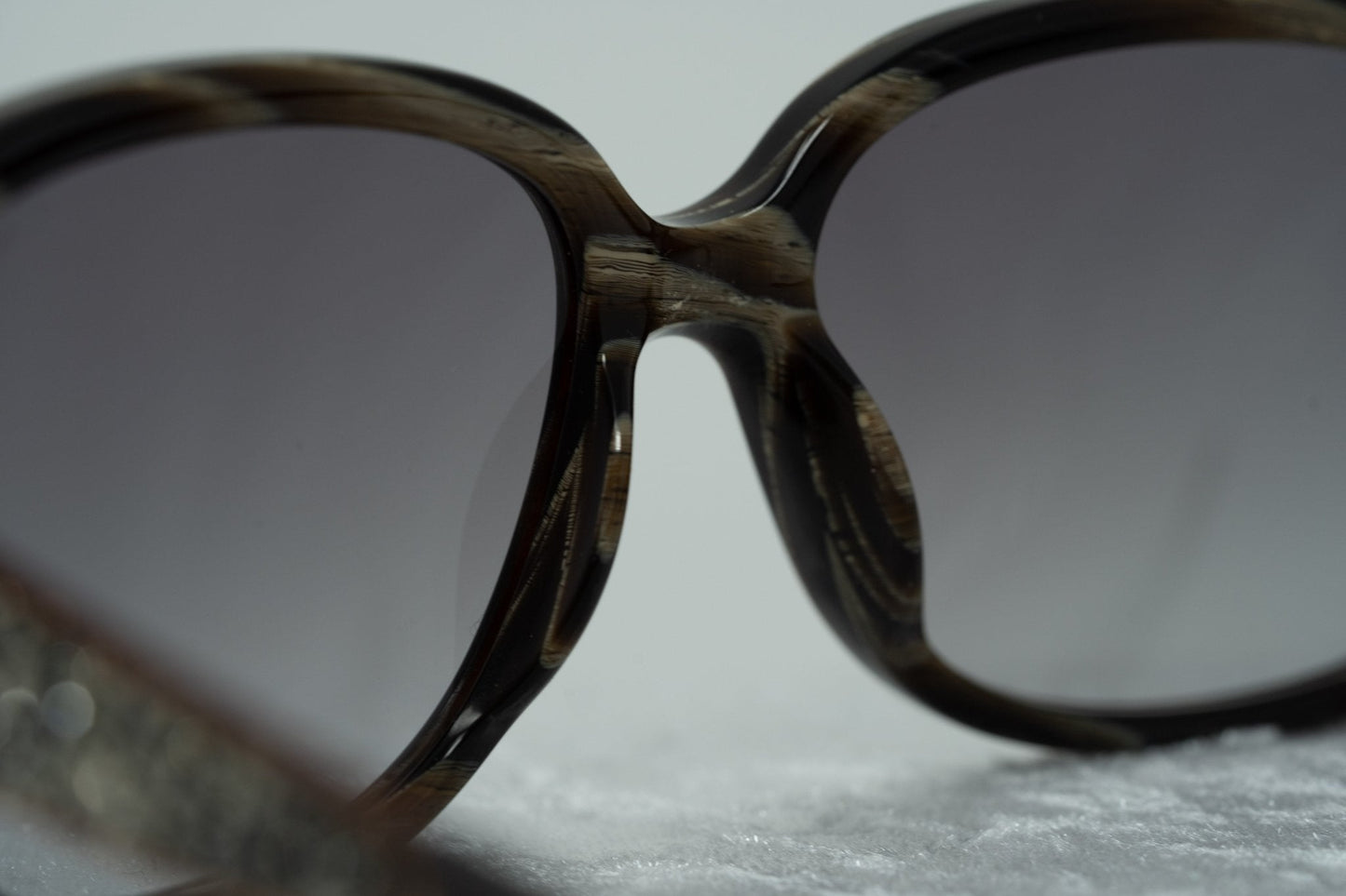 Oscar De La Renta Sunglasses Oversized Horn and Grey