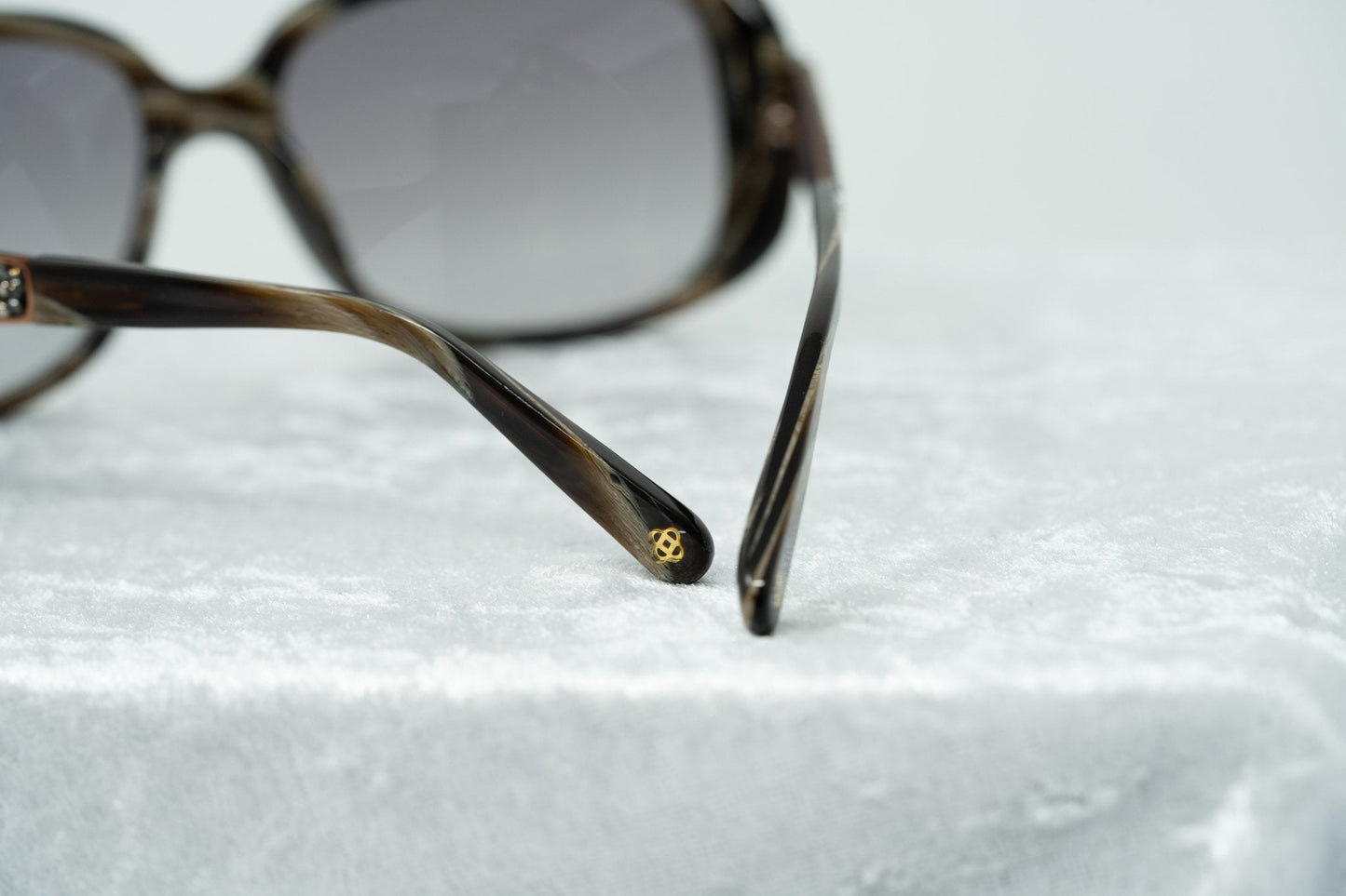 Oscar De La Renta Sunglasses Oversized Horn and Grey
