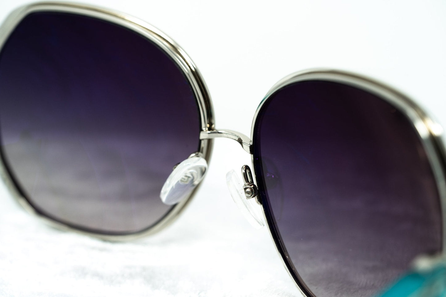 Oscar De La Renta Sunglasses Oversized Silver Multicolour Enamel and Grey