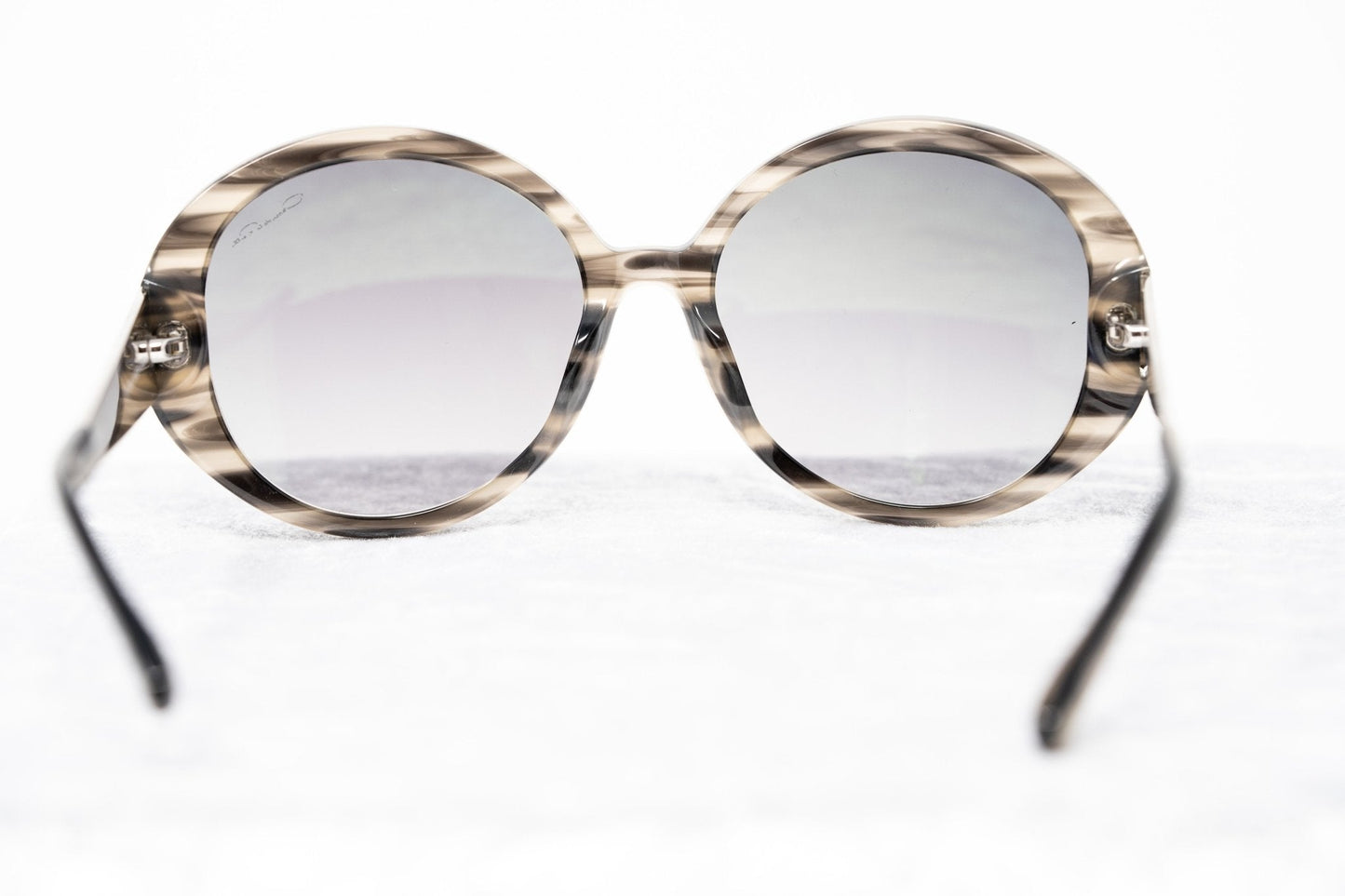 Oscar De La Renta Sunglasses Oversized Inky Horn and Grey