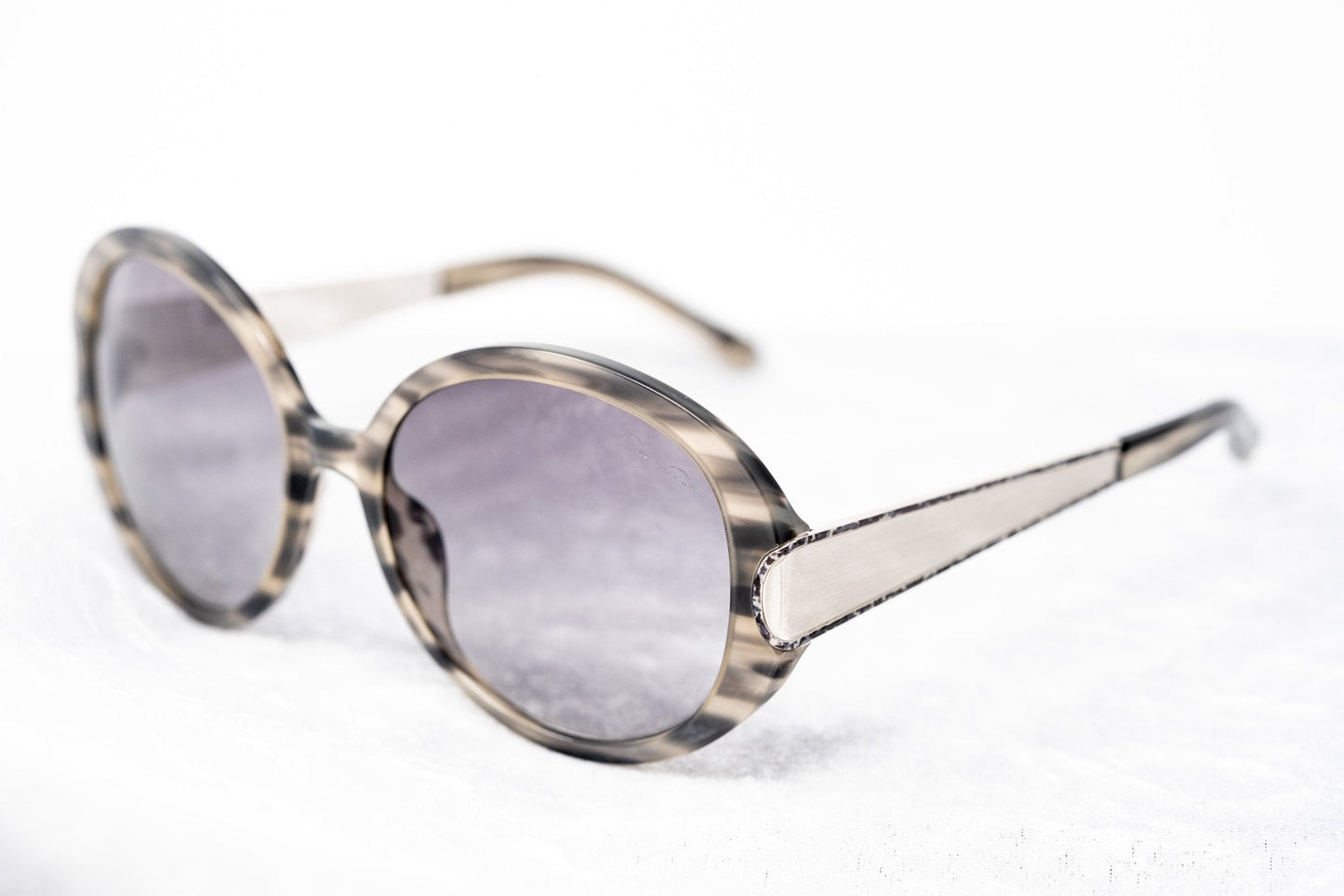 Oscar De La Renta Sunglasses Oversized Inky Horn and Grey