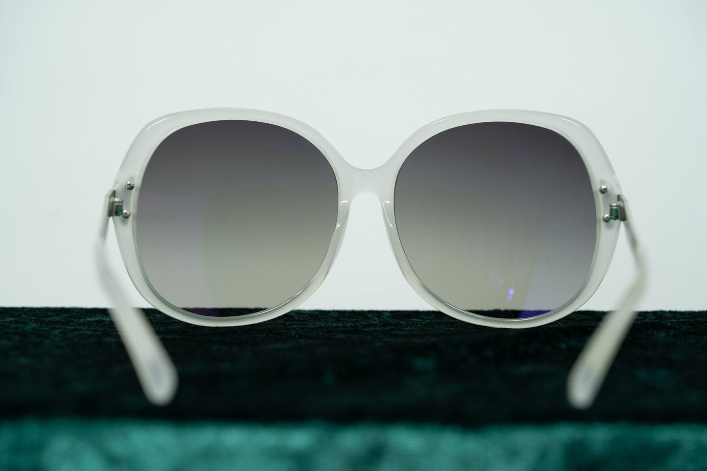 Oscar De La Renta Sunglasses Oversized Ivory and Grey
