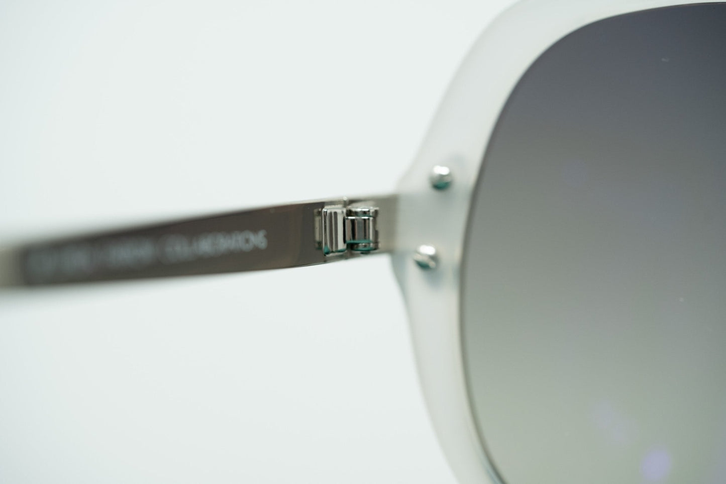 Oscar De La Renta Sunglasses Oversized Ivory and Grey