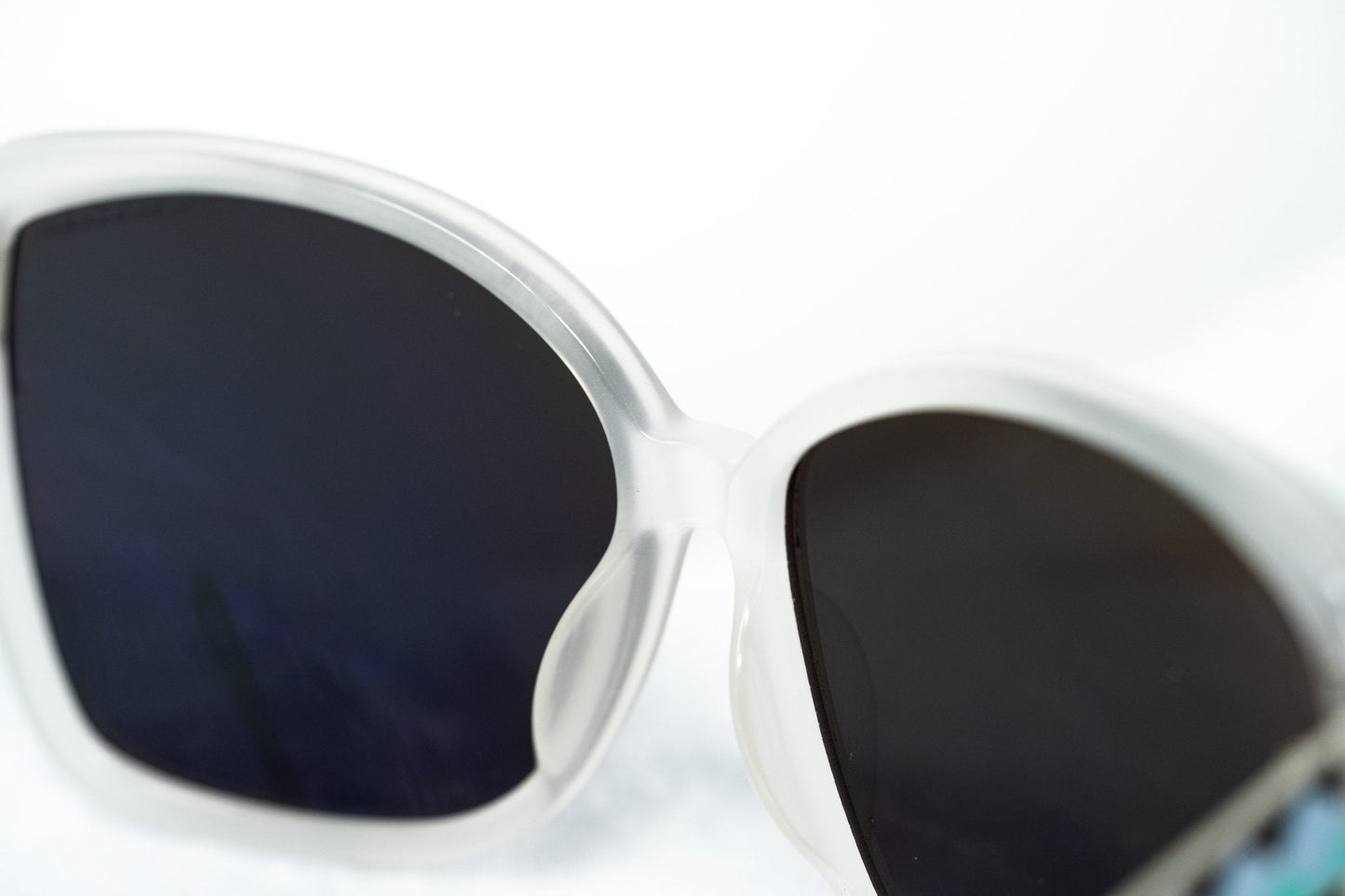 Oscar De La Renta Ladies Sunglasses Oversized Ivory and Grey ODLR27C3SUN