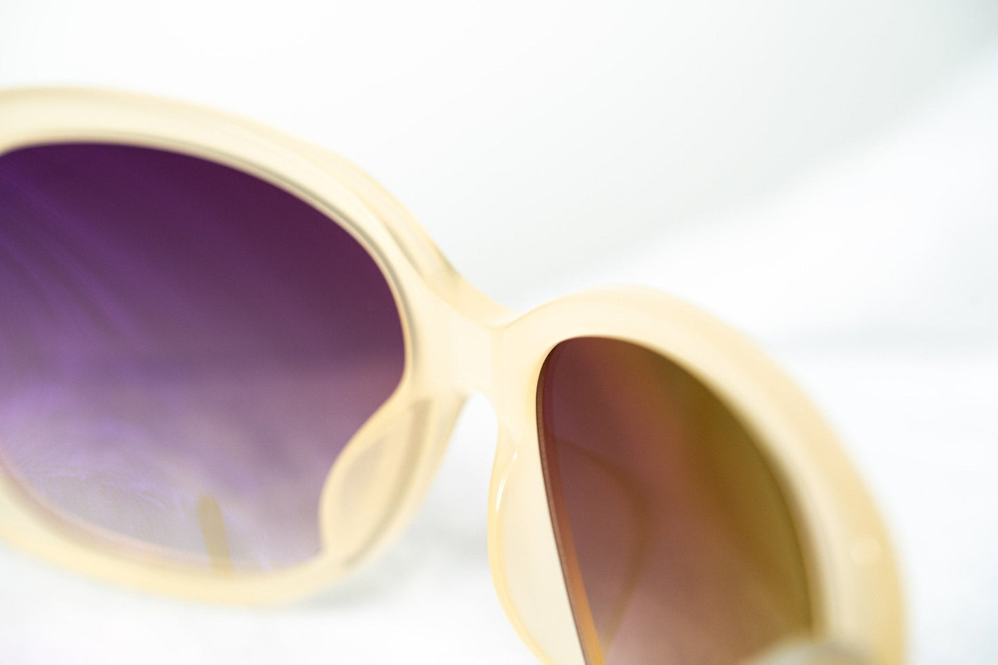 Oscar De La Renta Sunglasses Oversized Nude Silver and Amber