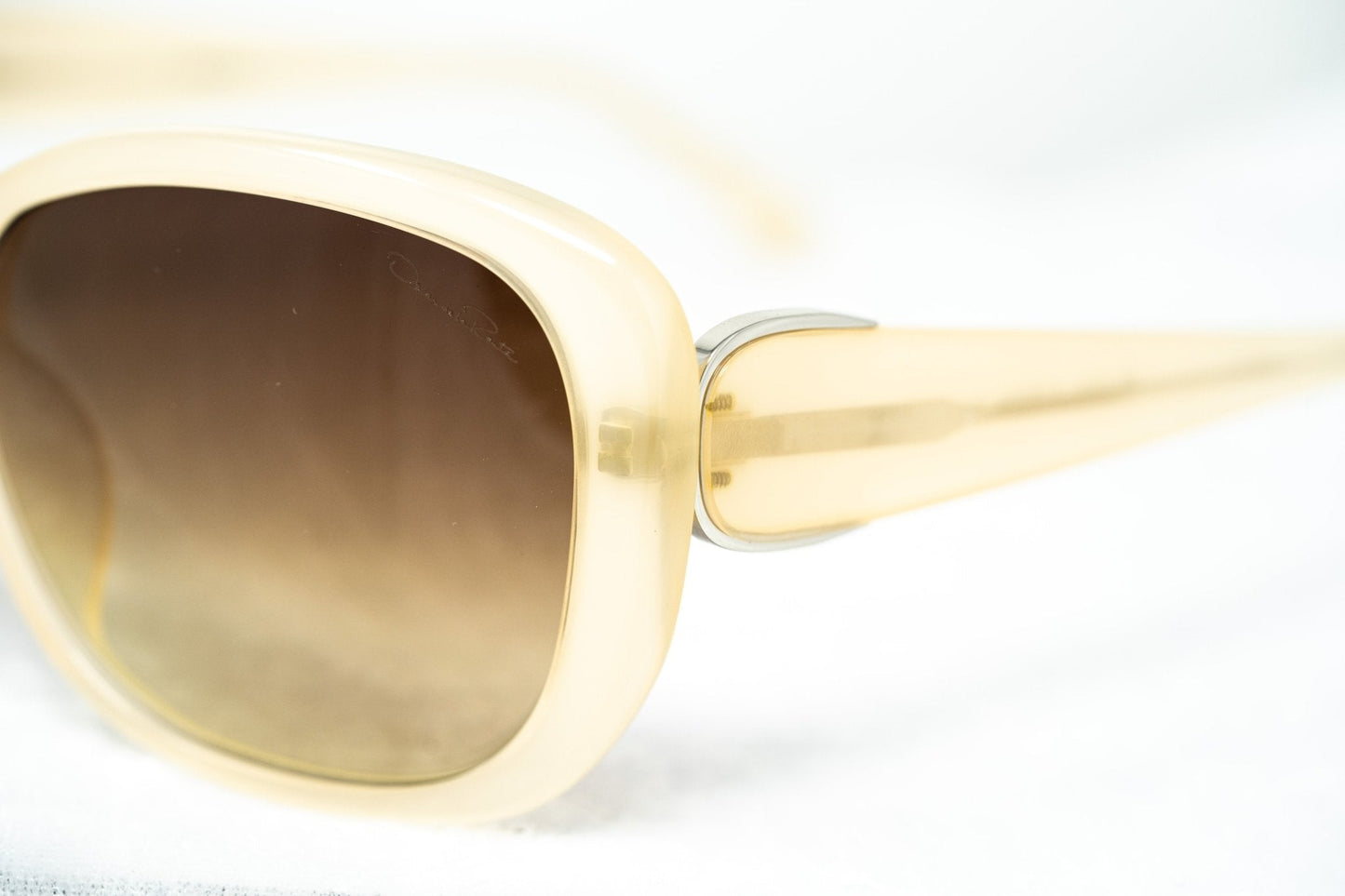 Oscar De La Renta Sunglasses Oversized Nude Silver and Amber