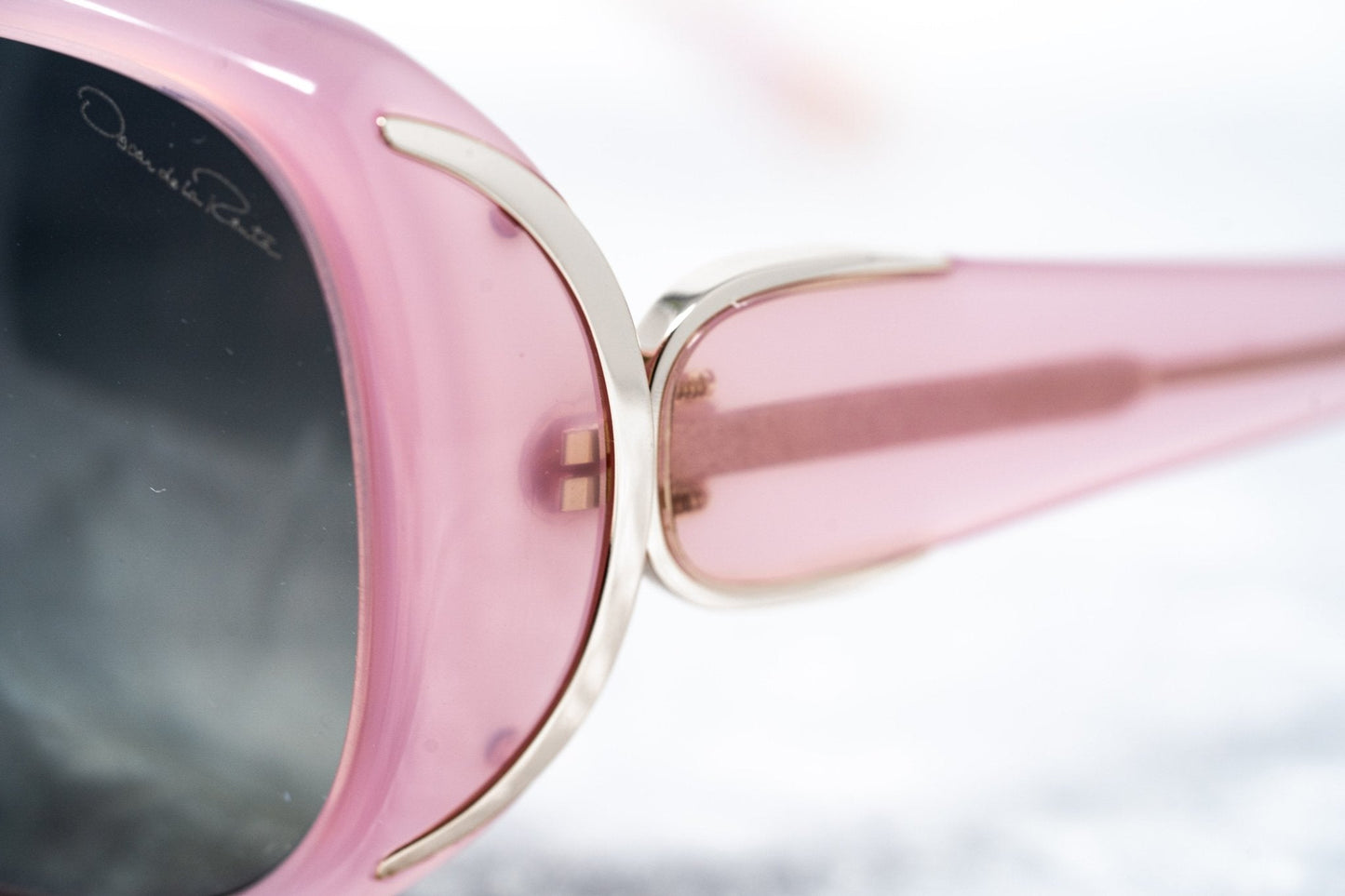 Oscar De La Renta Sunglasses Oversized Pink and Dark Grey