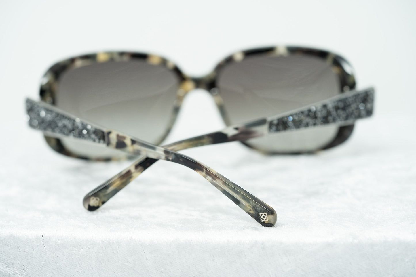 Oscar De La Renta Sunglasses Oversized Tortoiseshell and Grey