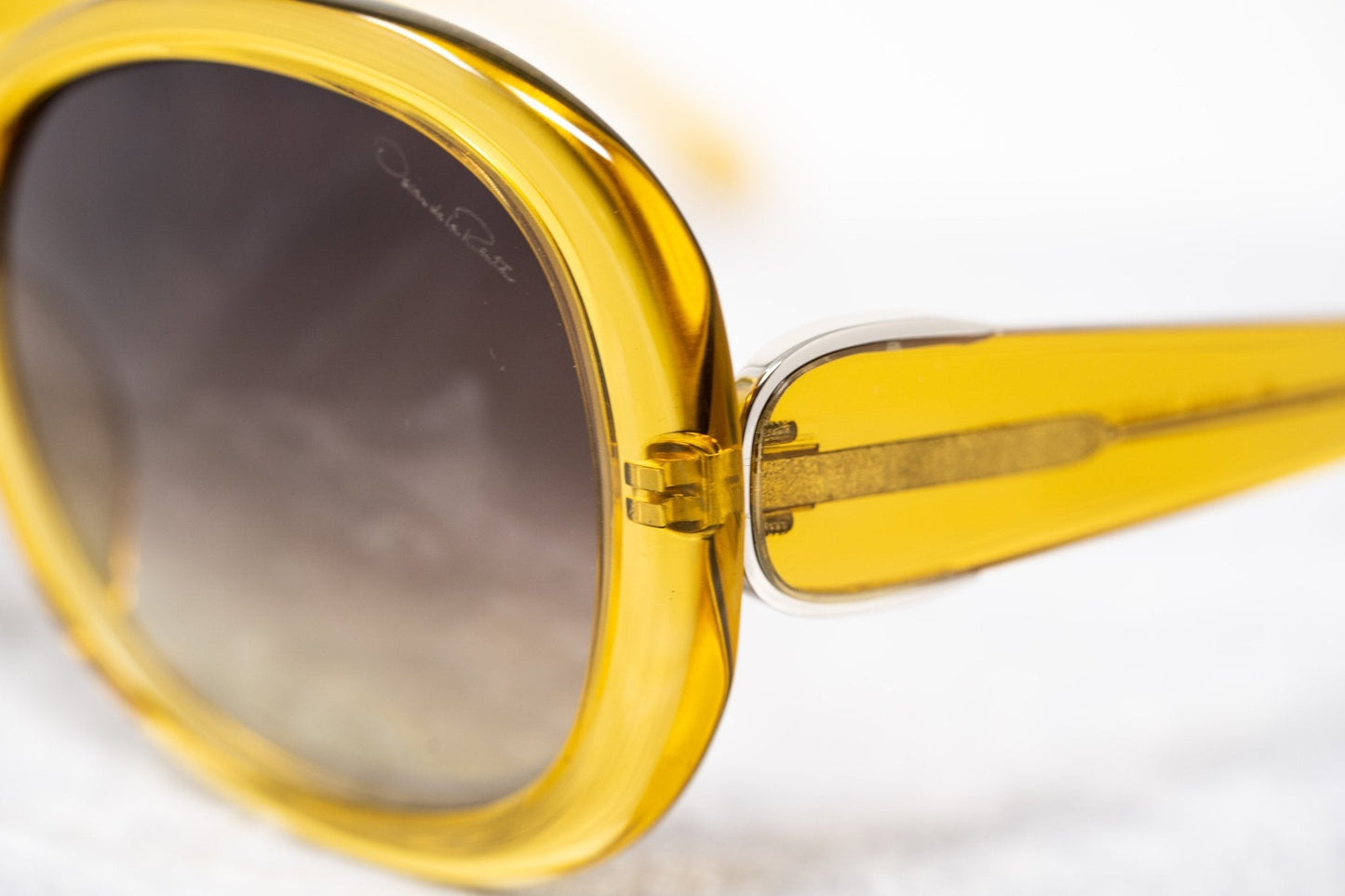 Oscar De La Renta Sunglasses Oversized Yellow and Brown