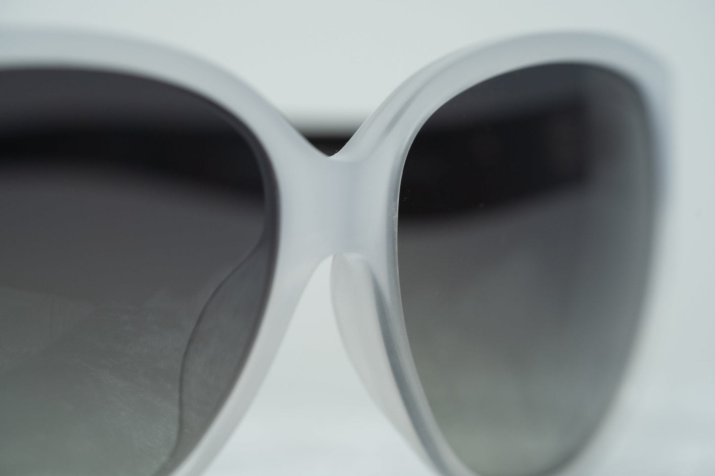 Oscar De La Renta Sunglasses Oval Ivory and Grey Lenses
