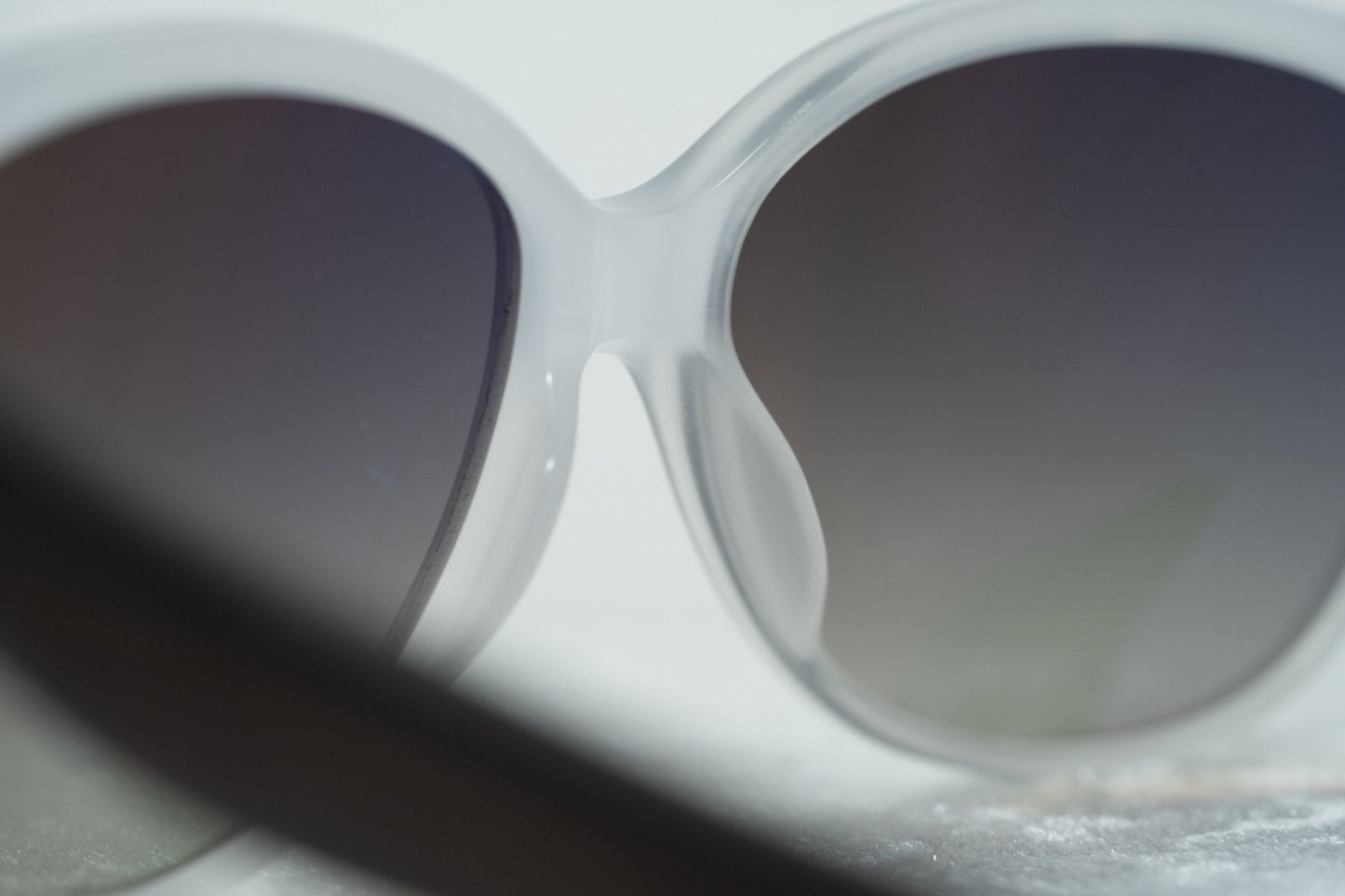 Oscar De La Renta Sunglasses Oval Ivory and Grey Lenses
