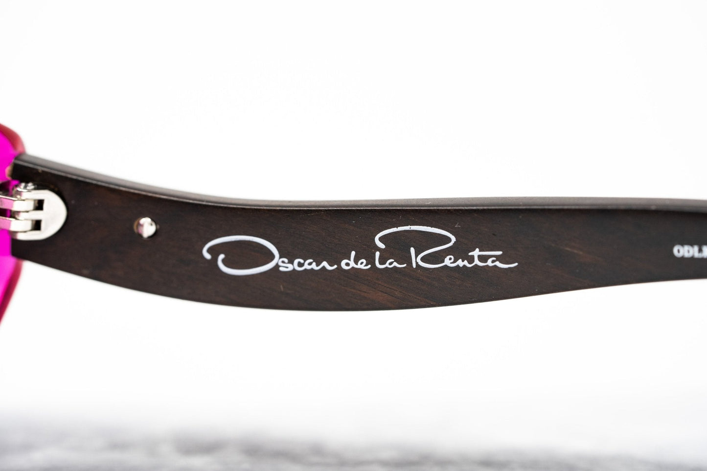 Oscar De La Renta Sunglasses Oval Pink and Grey