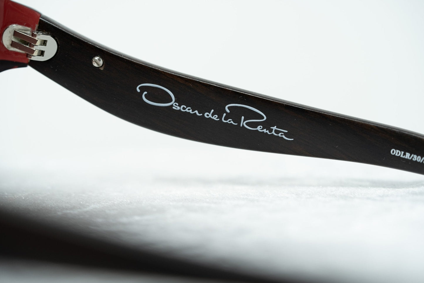 Oscar De La Renta Sunglasses Oval Red and Brown
