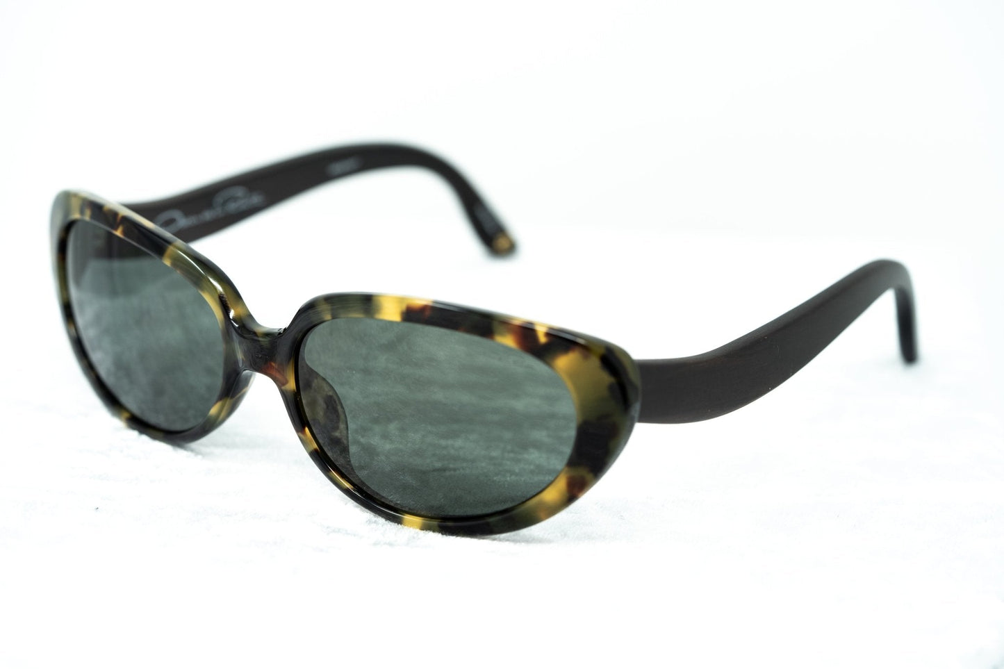 Oscar De La Renta Sunglasses Oval Tortoise and Dark Grey