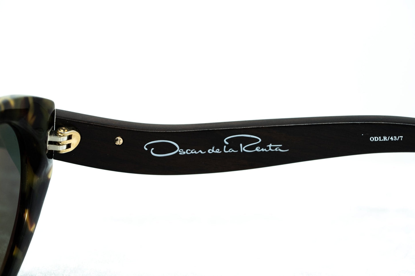 Oscar De La Renta Sunglasses Oval Tortoise and Dark Grey