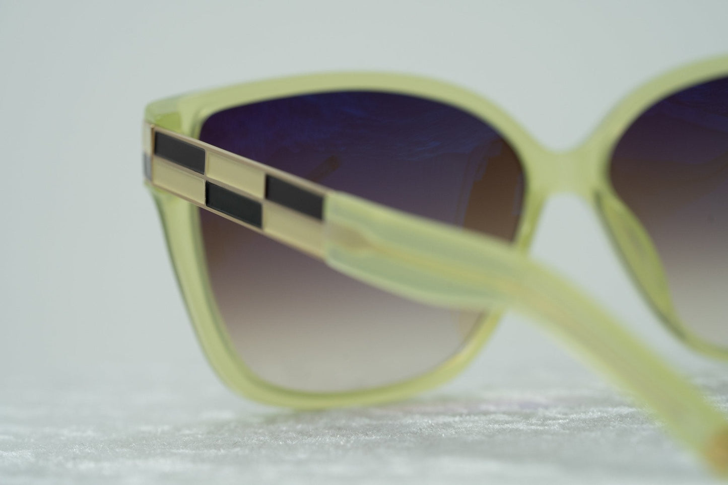Oscar De La Renta Sunglasses Oversized Green and Brown