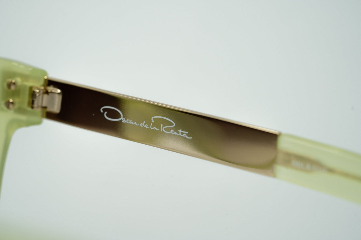 Oscar De La Renta Sunglasses Oversized Green and Brown