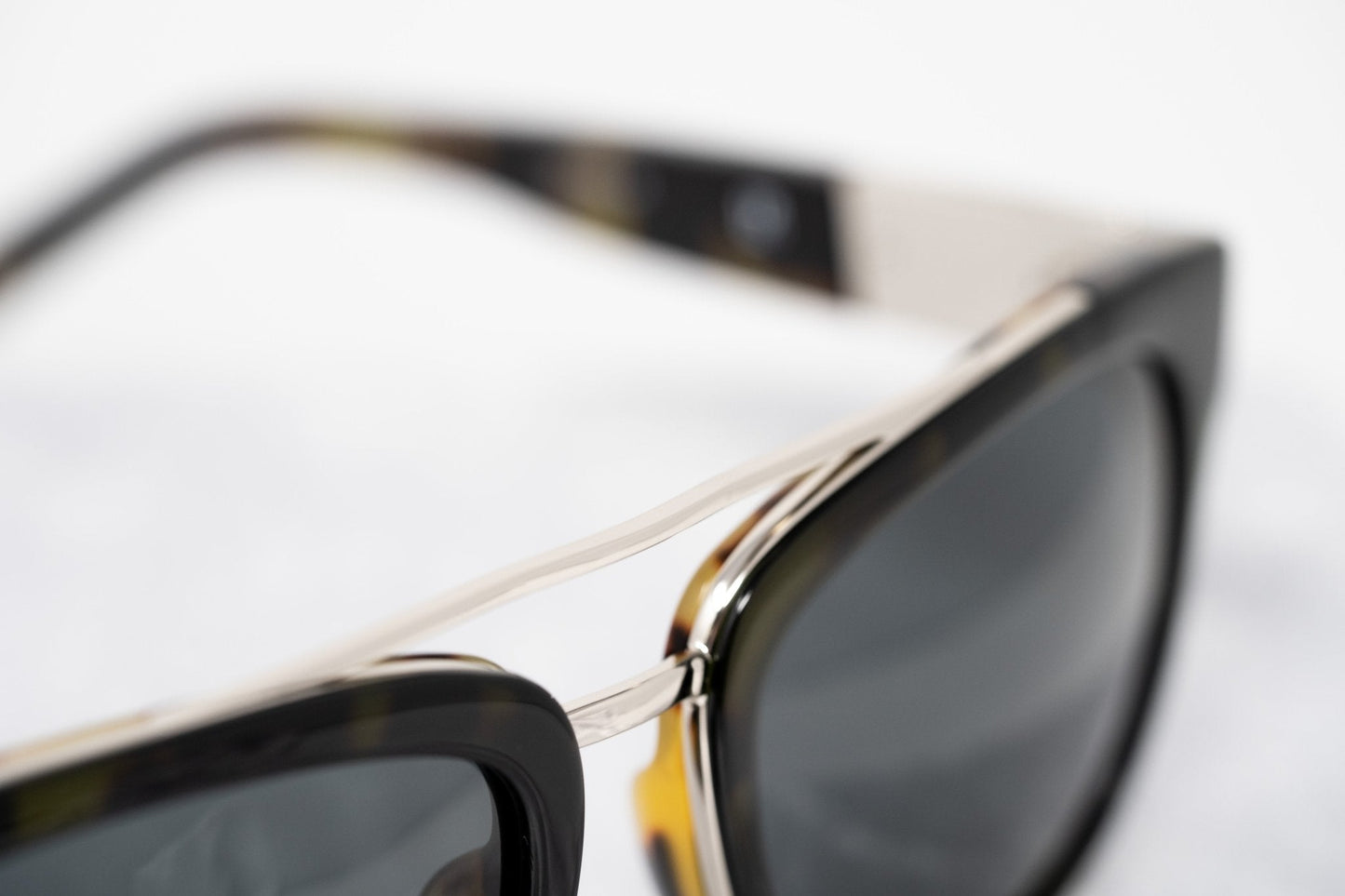 Phillip Lim Men's Sunglasses Rectangular Tortoiseshell and Fog Green PL144C6SUN