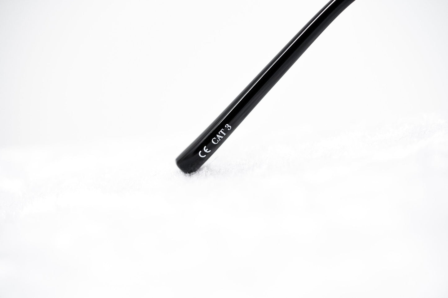 Prabal Gurung Sunglasses Round Black and Smoke