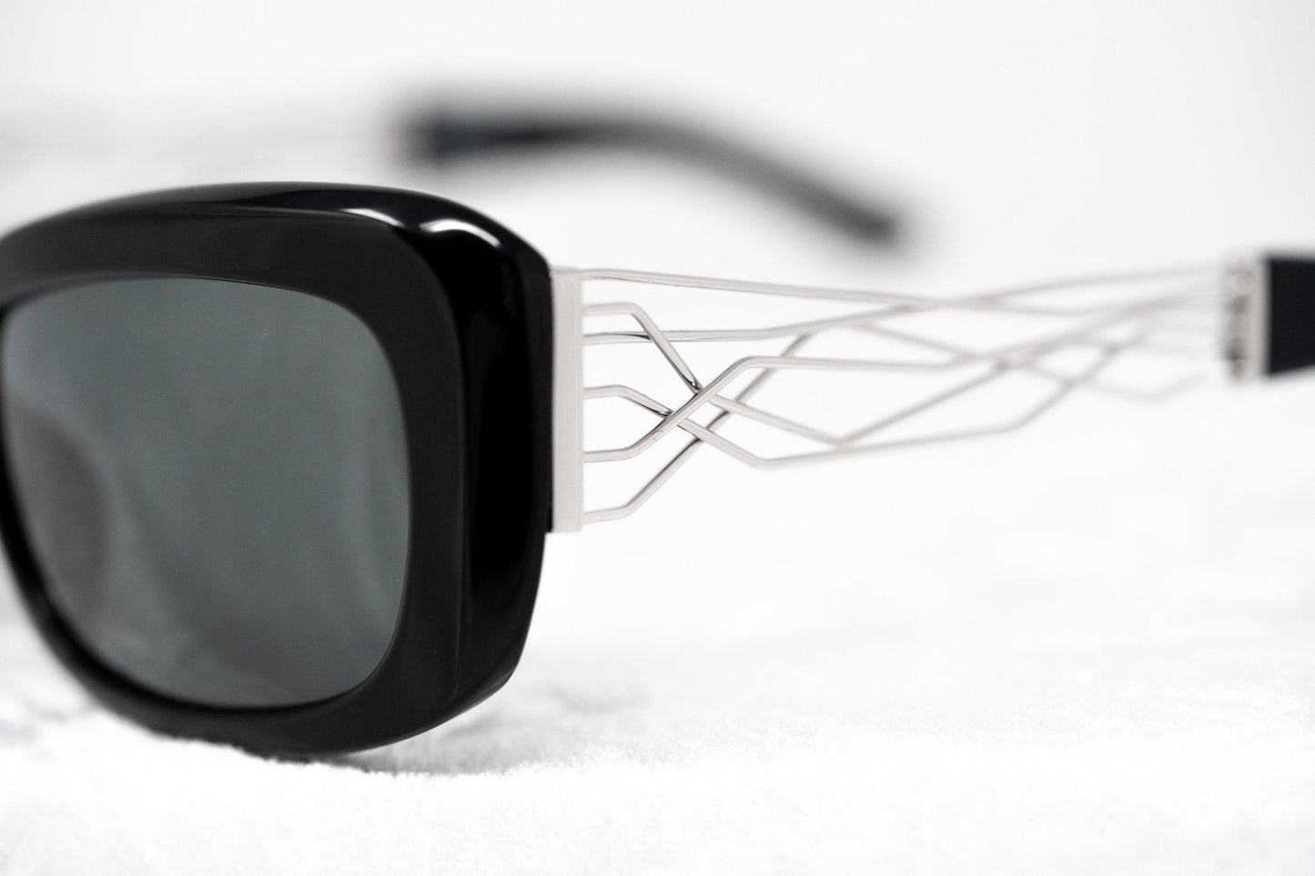 Prabal Gurung Sunglasses Rectangle Black and Grey