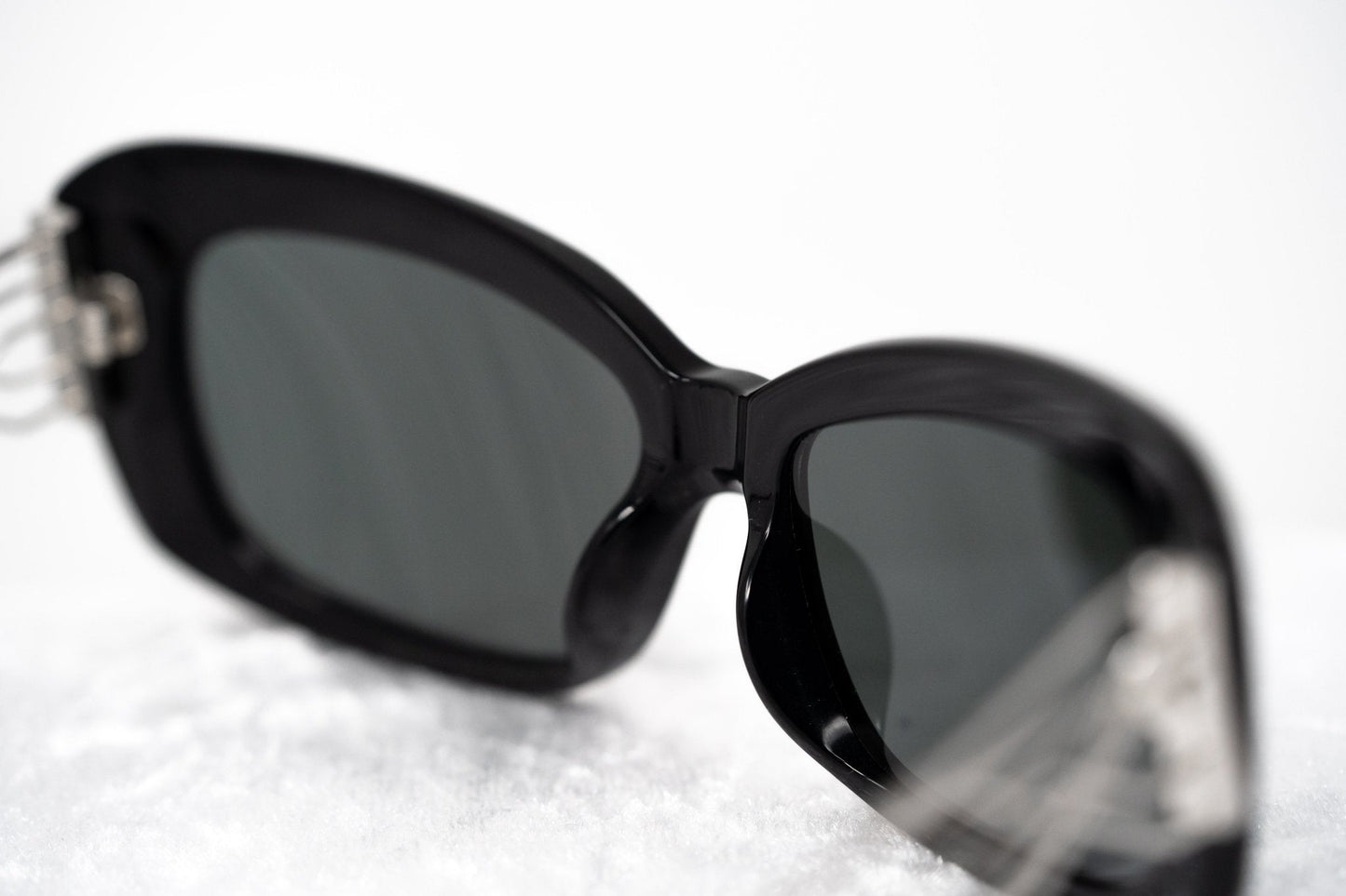 Prabal Gurung Sunglasses Rectangle Black and Grey