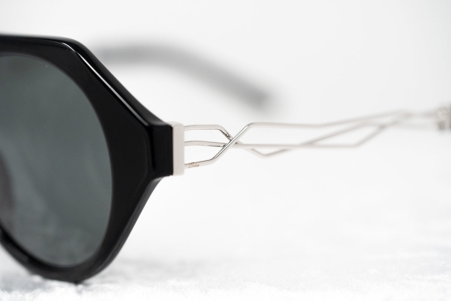 Prabal Gurung Sunglasses Round Black and Grey