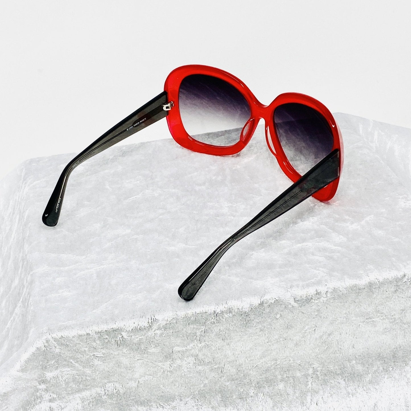 Rue De Mail Sunglasses Oversized Red and Grey