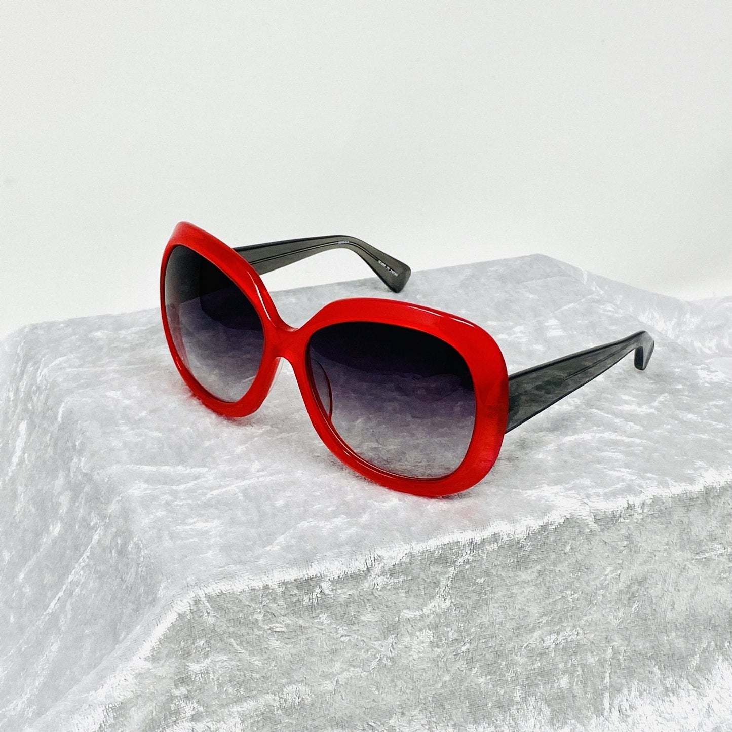 Rue De Mail Sunglasses Oversized Red and Grey
