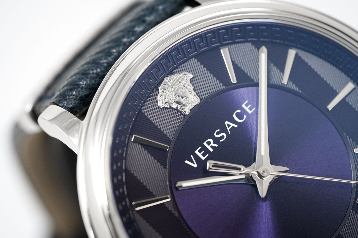 Versace Men's Watch V-Circle Blue VE5A00120