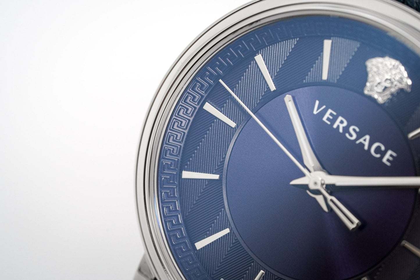 Versace Men's Watch V-Circle Blue VE5A00120