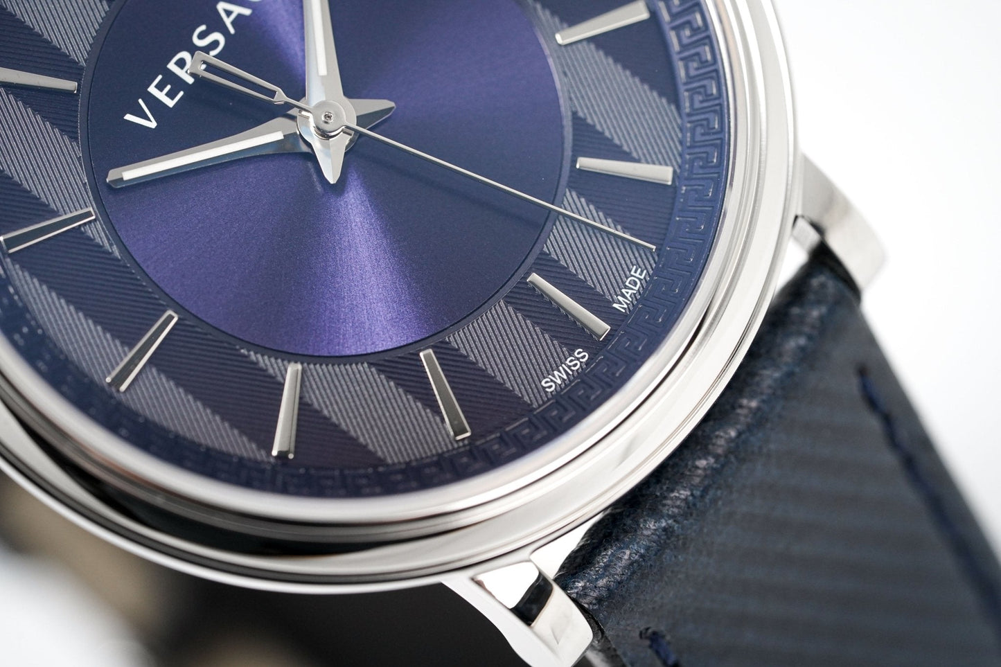 Versace Men's Watch V-Circle Blue VE5A00120