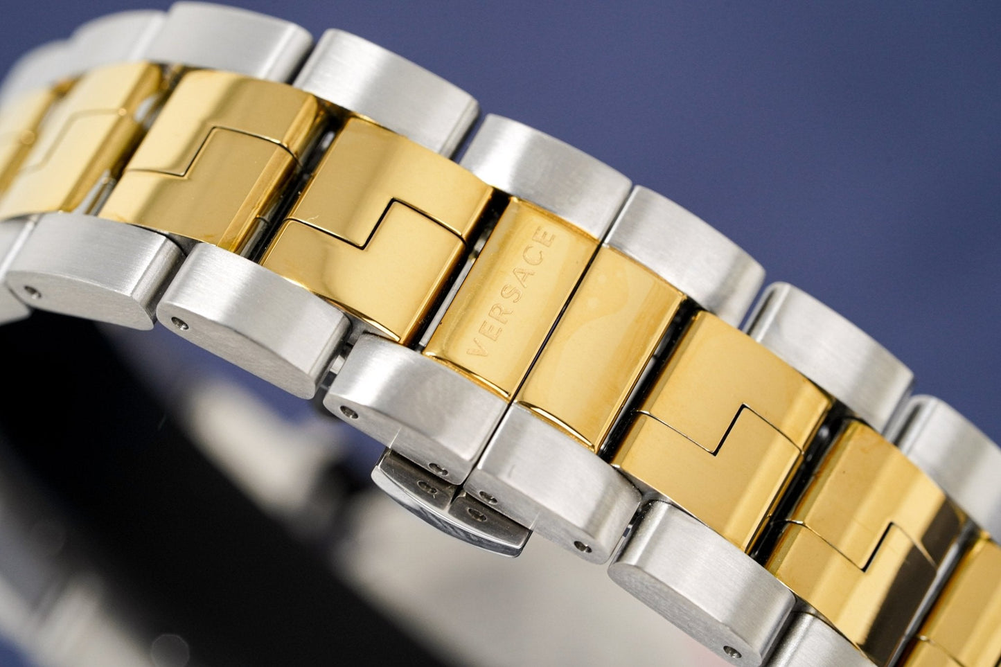 Versace Men's Watch Hellenyium GMT Brown Two-Tone Bracelet V11040015