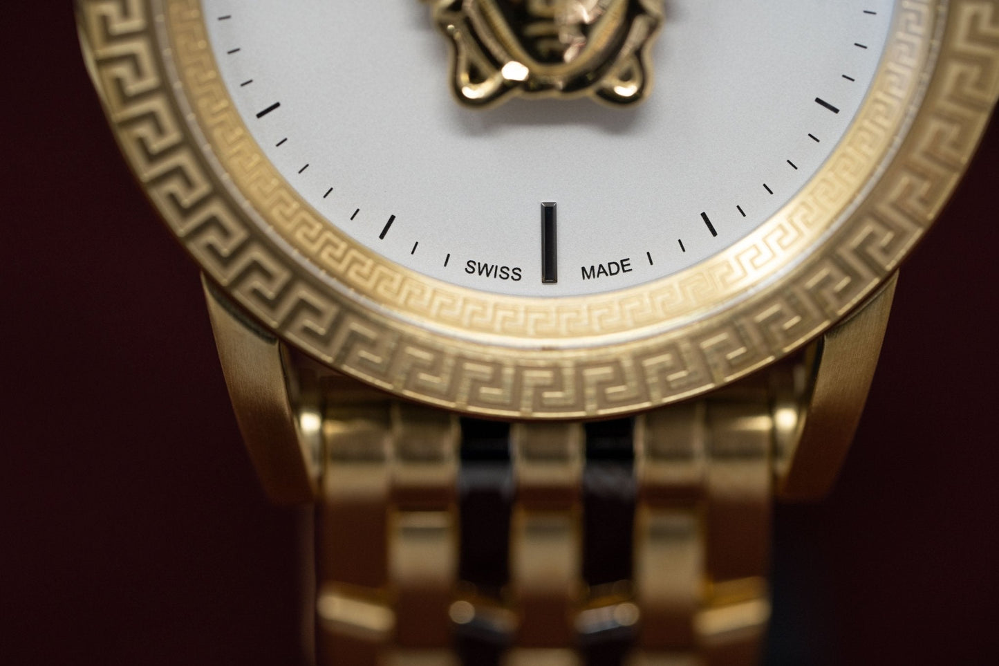 Versace Men's Watch Palazzo Empire 43mm Gold Bracelet VERD00418