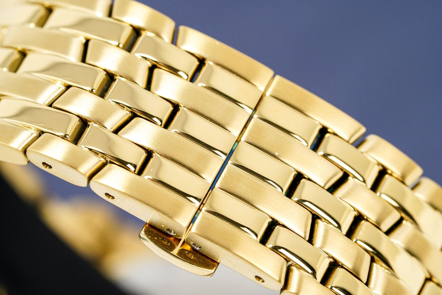 Versace Men's Watch Viamond Gold VEPO00420