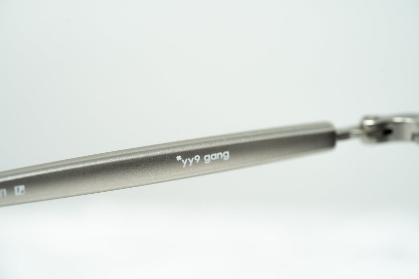 Yohji Yamamoto Sunglasses Round Silver and Grey YY12RIDERC1SUN