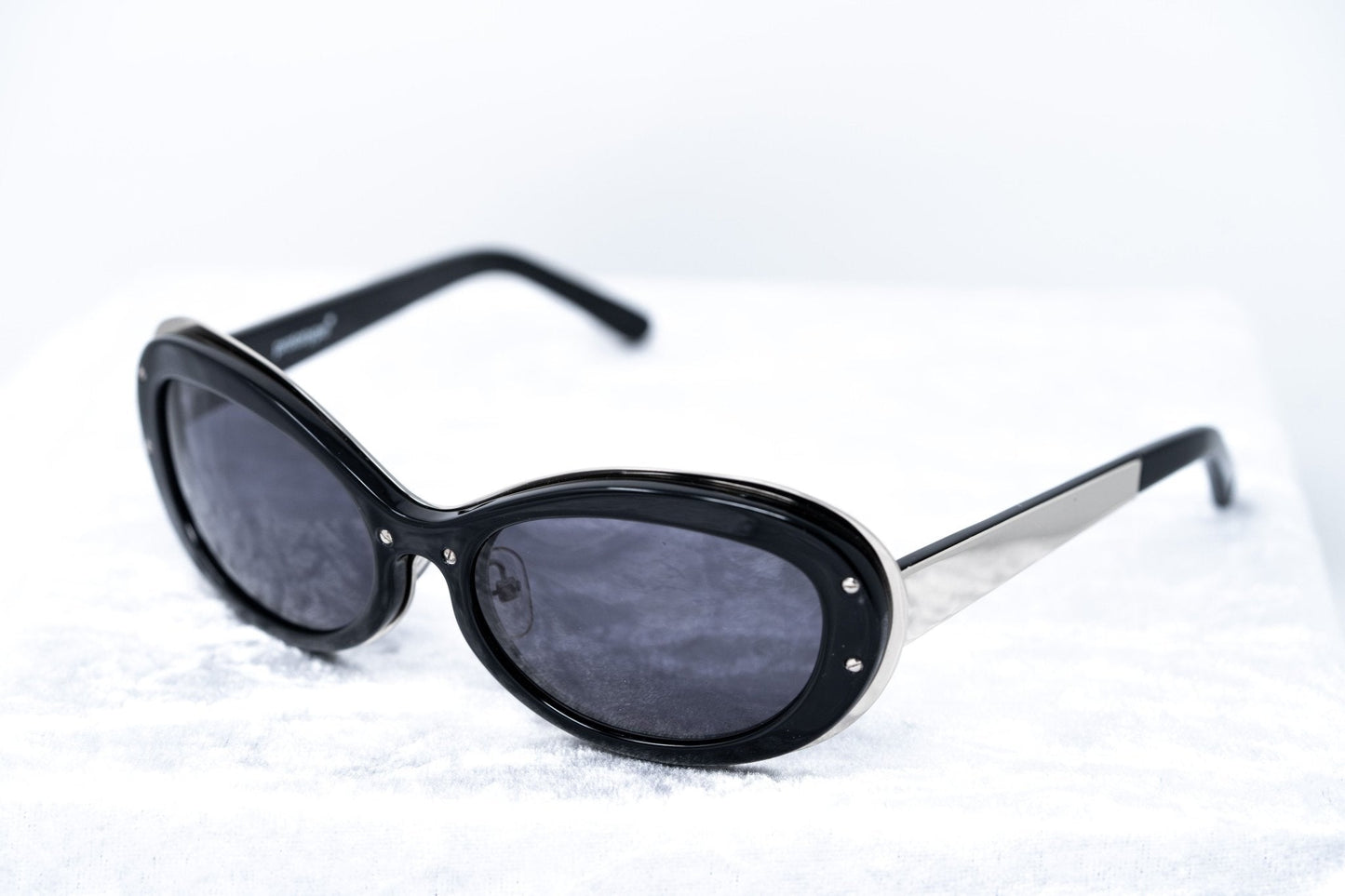 Yohji Yamamoto Ladies Sunglasses Cat Eye Black and Grey